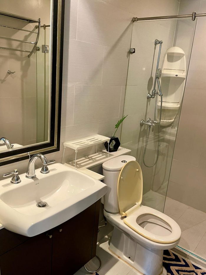 picture Watermark Chaophraya River【𝐒𝐄𝐋𝐋】🔥A vintage-style 3-bedroom unit that feels like a grand home🔥  Contact Line ID: @hacondo - 10/10