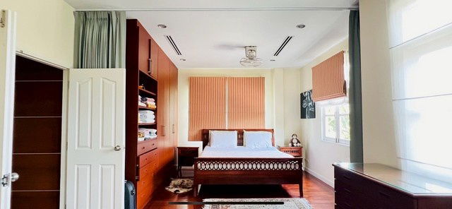 รูป HR2819ให้เช่าบ้านเดี่ยวหมู่บ้านโกลเด้น นครา อ่อนนุช 65 ตกแต่งเฟอร์ครบ พร้อมอยู่ เดินทางสะดวก - รูปที่ 3/16