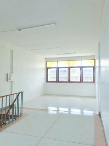picture BTS Bearing BTS Bangna 50m. Commercial building for rent 4-storey + mezzanine 1 unit on the left 18 - 4/8