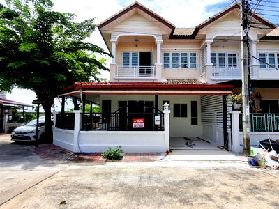 ทาวน์โฮม นนทบุรี : ขายบ้านทาวน์เฮ้าส์สวนผัก32 ใกล้โรงเรียนเทพศิรินทร์ นนทบุรี หลังมุม