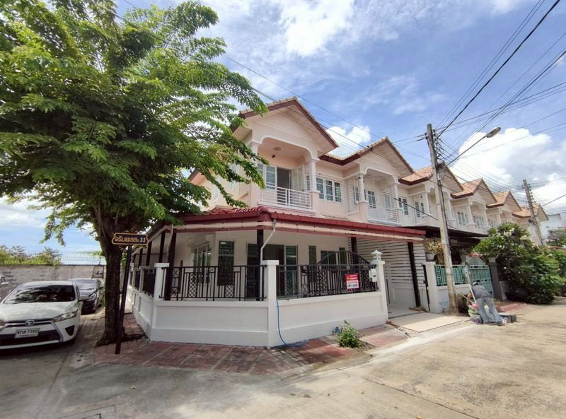 ขายทาวน์โฮม : 🏡 ขายด่วน! ทาวน์โฮม “ดรีมเพลส สวนผัก 32” หลังมุม รีโนเวทใหม่ 🚗ทำเลทอง ราชพฤกษ์ – ตลิ่งชัน เข้าออกได้หลายทาง