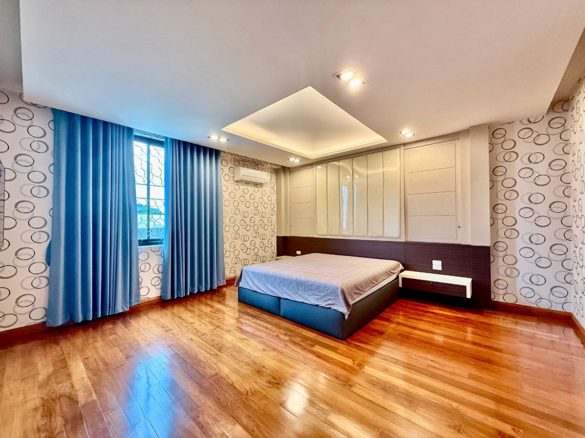 picture 3-storey detached house for sale with 296 sq wa of land  Sukhumvit 101, Bangkok, near BTS Punnawithi - 41/92