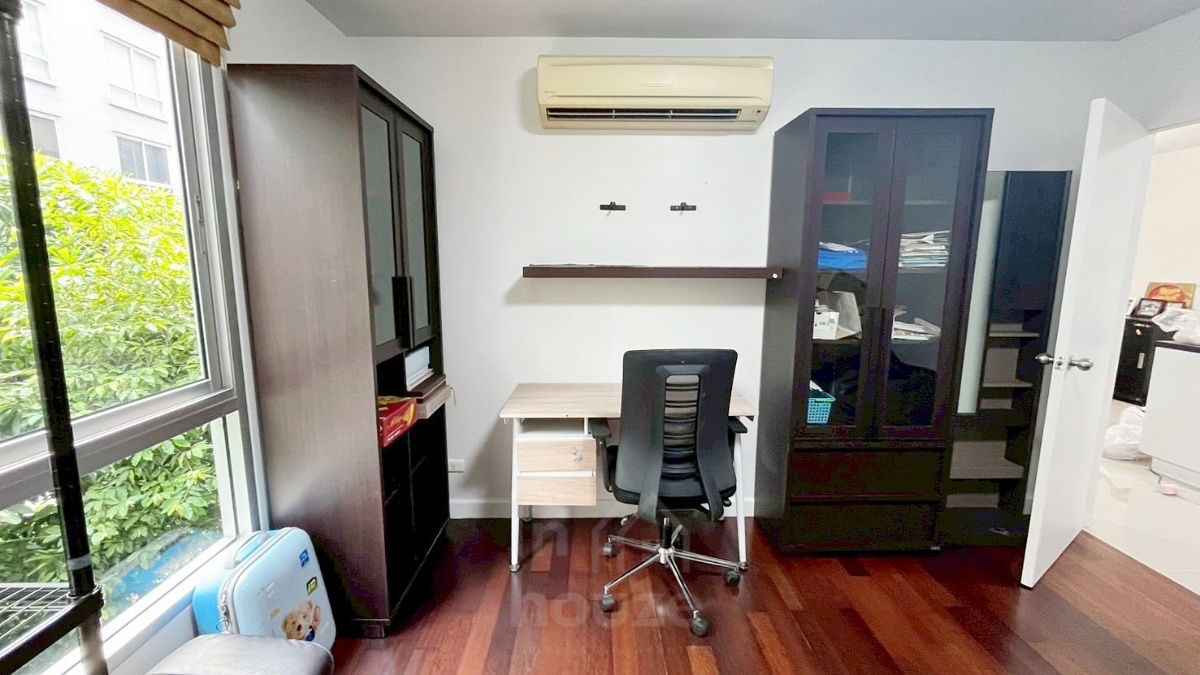 picture Condo for rent on project Sathorn Plus By The Garden. 80 sq.m. 2 brs. 2 bths. Near MRT Lumpini stations only 32k/mo. - 6/14