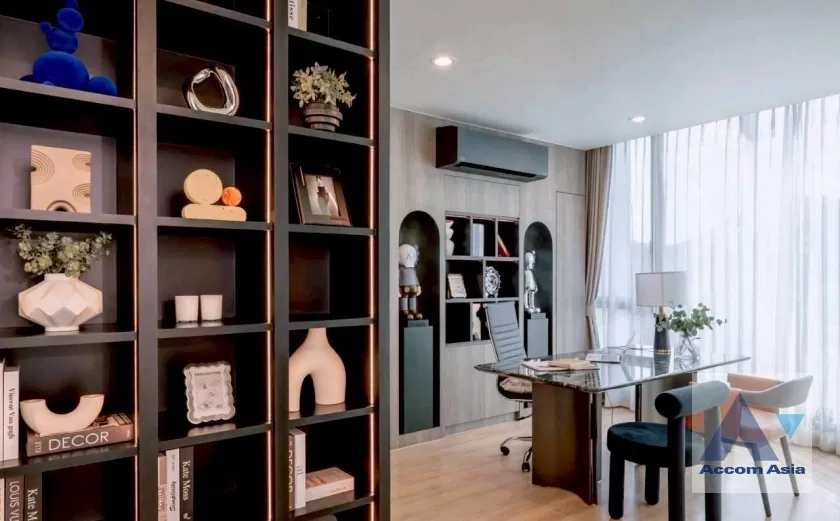 picture 🔼🔽 AccomA 📩 Fully Furnished,Private Swimming Pool 3 BR House @SCAPE ARI (AA44534) - 8/18