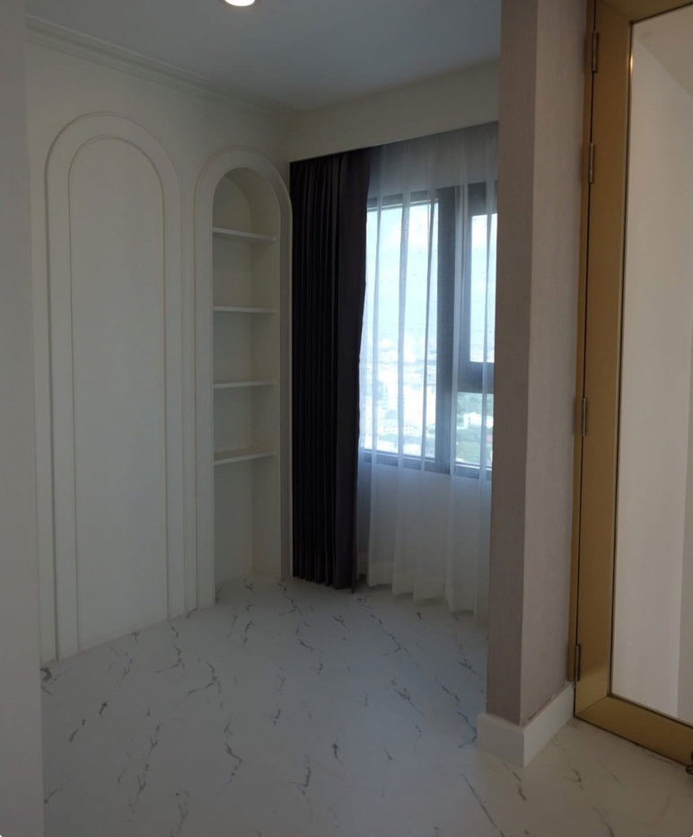 picture Knightsbridge Prime                  Sathorn - 12/13