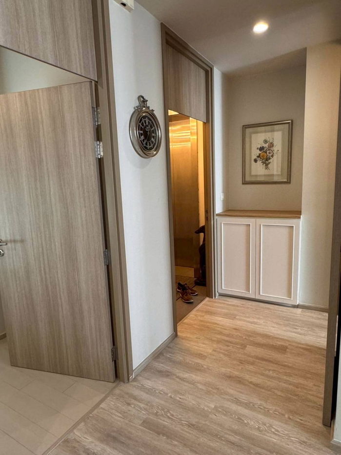 picture ♦ Rare Unit ♦ Building B, Floor 10+ | 69.95 sq.m., 2 bedrooms, 1 Bathroom | Condo with Skywalk connecting to Ploenchit BTS, Central Embassy - 5/10