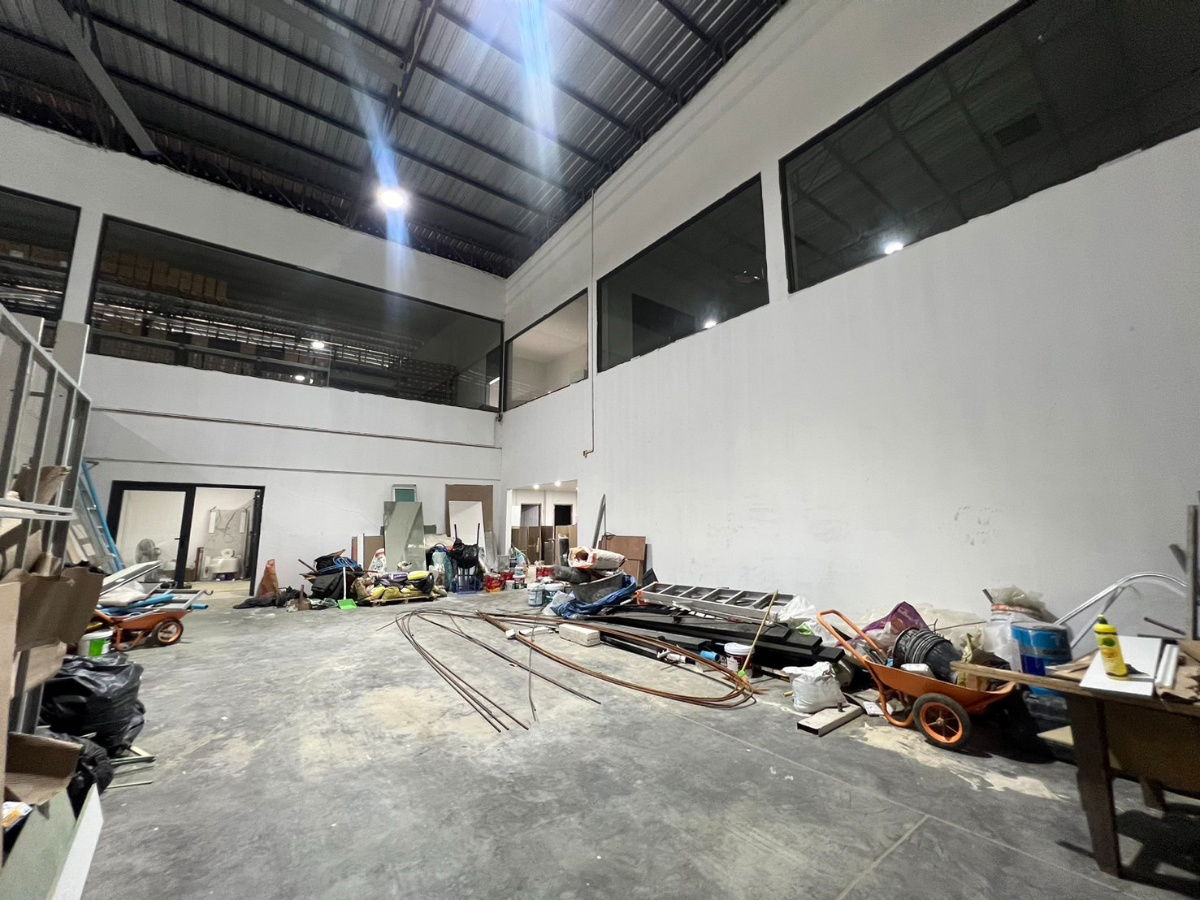 picture Office Warehouse for rent 200,000 BAHT - 12/32