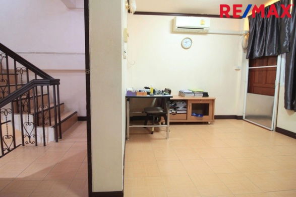 รูป  ขาย โฮมออฟฟิศ ใจกลางสุขุมวิท 5 นาทีถึง BTS บางจาก จอดรถ 2 คัน   - รูปที่ 10/14