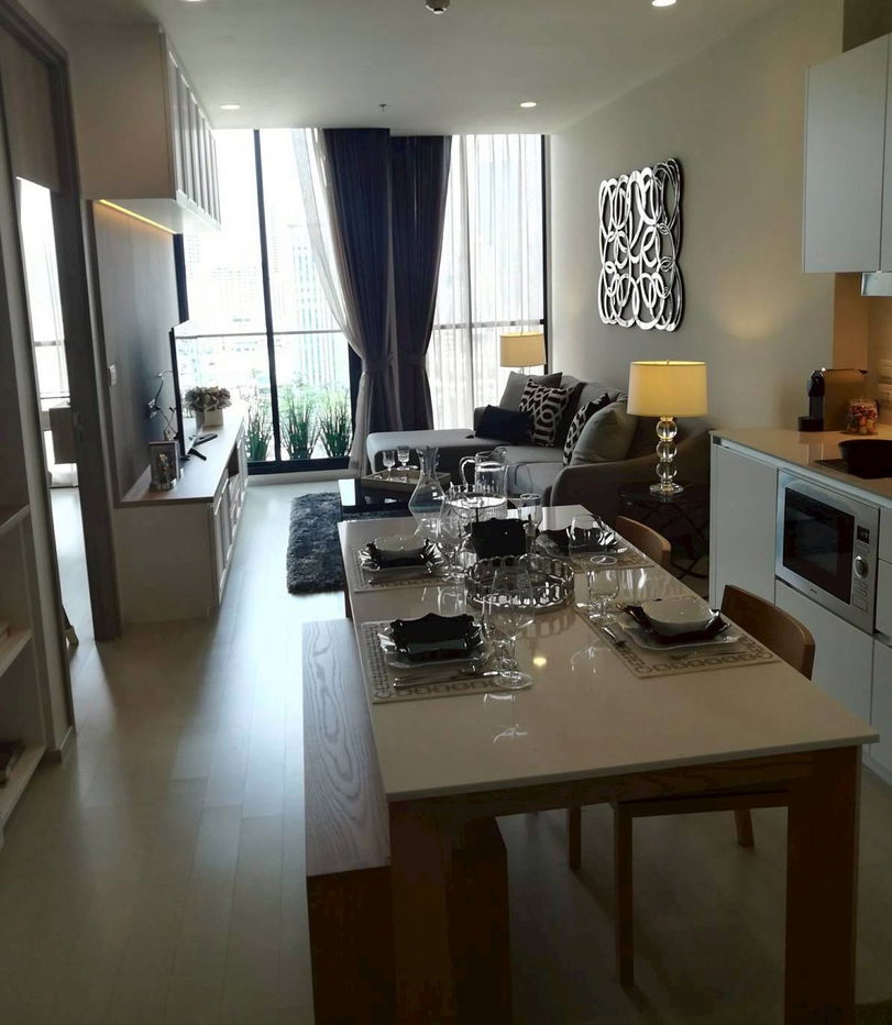 picture ♦ Rare Unit ♦ Building B, Floor 10+ | 69.95 sq.m., 2 bedrooms, 1 Bathroom | Condo with Skywalk connecting to Ploenchit BTS, Central Embassy - 1/10