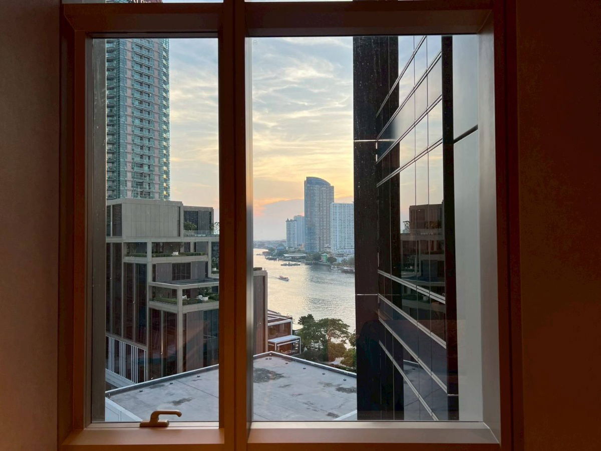 รูป Four Seasons Private Residences ( Luxury Condo next to the Chao Phraya River ) - รูปที่ 12/81