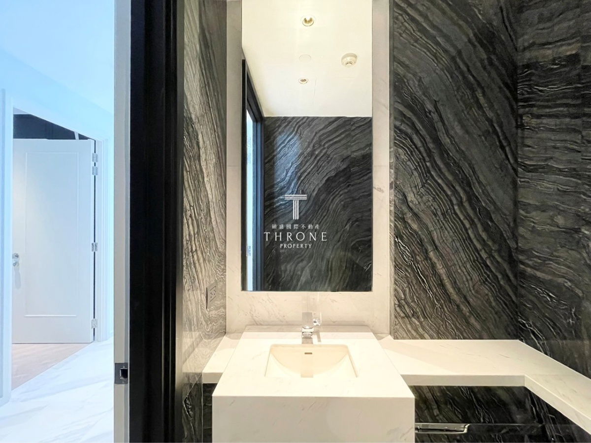 picture Four Seasons Private Residence 🌟PN-00006883🌟 - 9/48