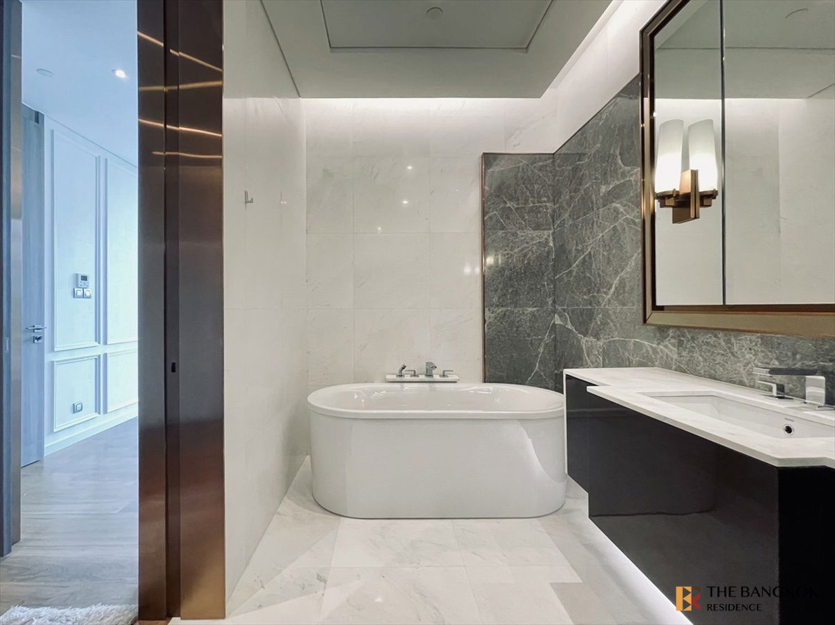 รูป 💎Rare unit,Ultra Luxury Sindhorn Tonson near MRT Lumpini - รูปที่ 7/8