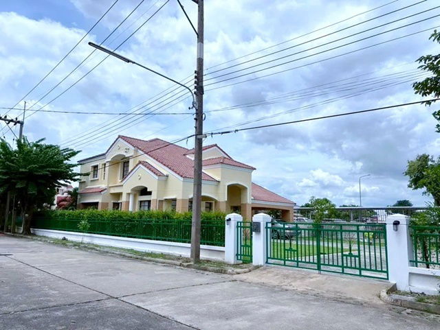 picture Future Park Rangsit Tiwanon Rd. Bangkadi Indust Estate 500m.Large luxurious 2-story detached house M - 1/8