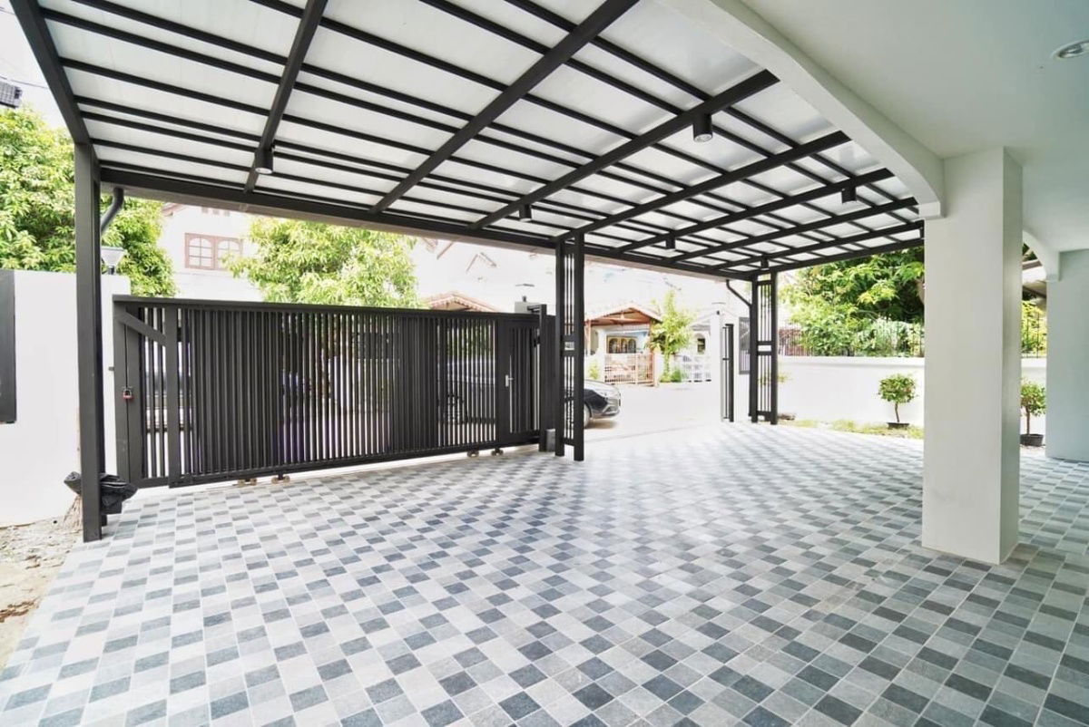 รูป บ้านเดี่ยวรีโนเวทใหม่ทั้งหลัง – ทำเลทอง สวนหลวง ร.9  - รูปที่ 3/8