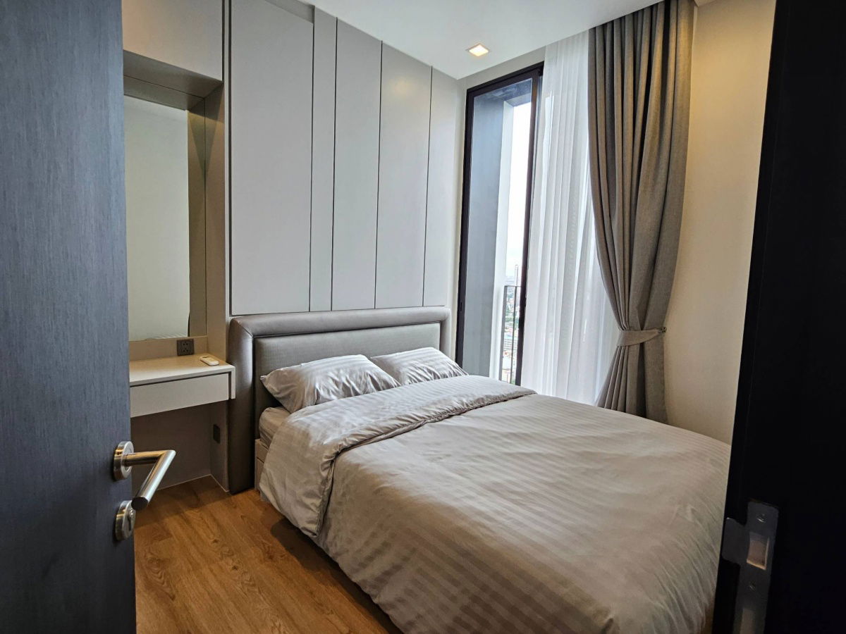 picture  Noble Around Ari Fully Furnished, Ready to Move In - 2/5