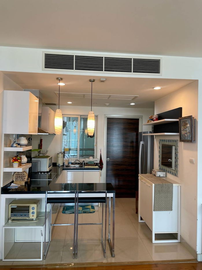 picture Watermark Chaophraya River【𝐒𝐄𝐋𝐋】🔥A vintage-style 3-bedroom unit that feels like a grand home🔥  Contact Line ID: @hacondo - 7/10