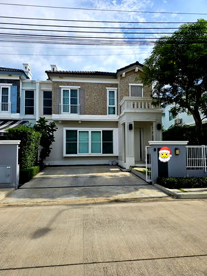 เช่าบ้านแฝด เขตประเวศ : 🐶🐱 Pet-Friendly Home พร้อมอยู่!Anya บางนา - รามคำแหง 2 บ้านแฝดดีไซน์อบอุ่น ให้ความรู้สึกเหมือนบ้านเดี่ยว✨