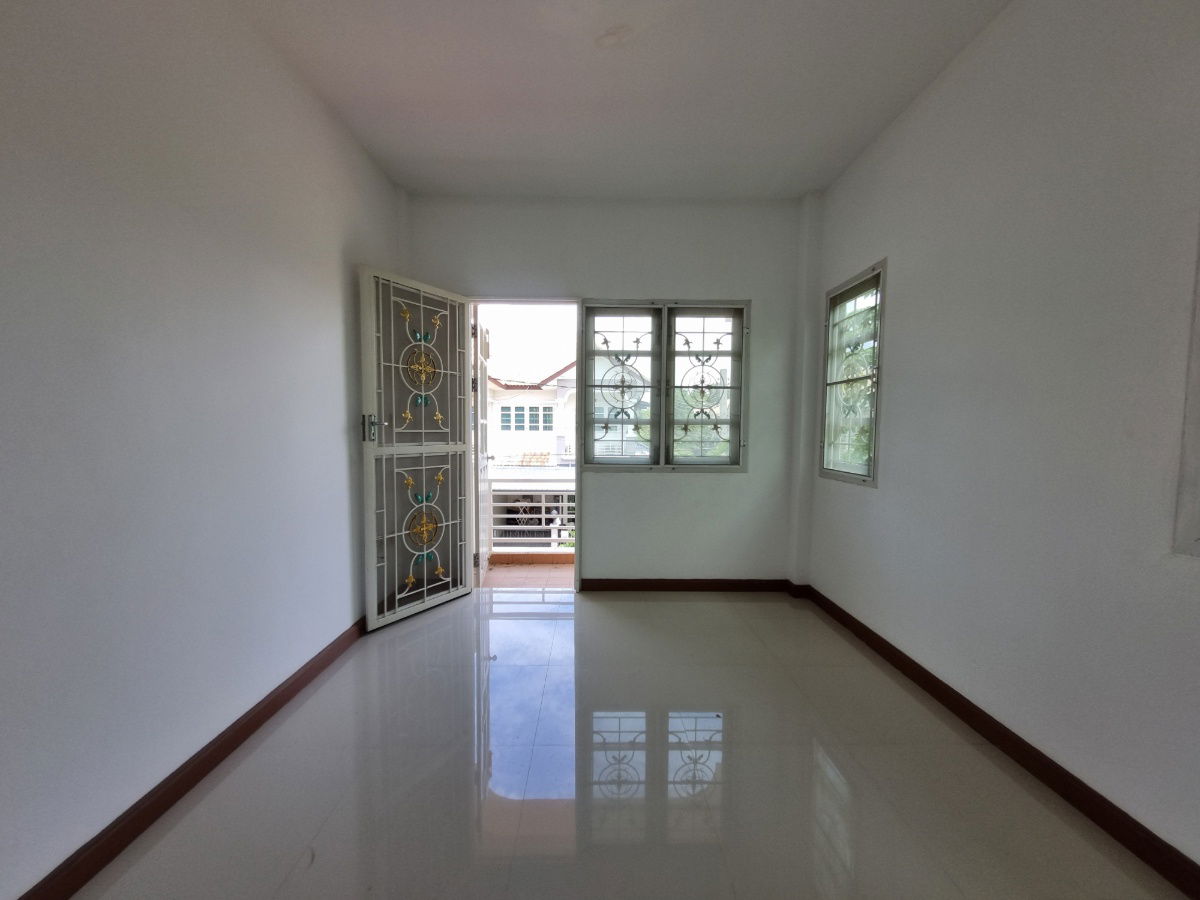 รูป ขายบ้านทาวน์เฮ้าส์สวนผัก32 ใกล้โรงเรียนเทพศิรินทร์ นนทบุรี หลังมุม - รูปที่ 6/9