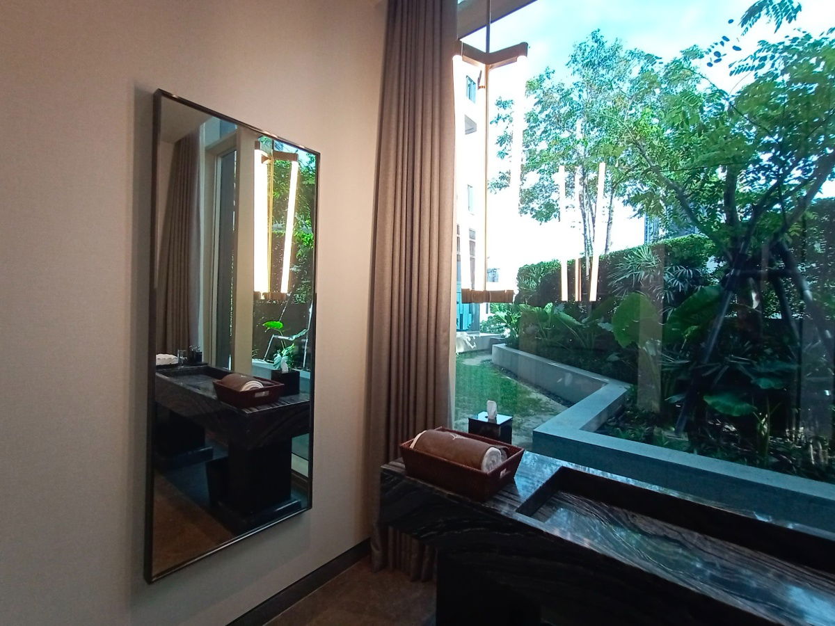 รูป Four Seasons Private Residences ( Luxury Condo next to the Chao Phraya River ) - รูปที่ 57/81