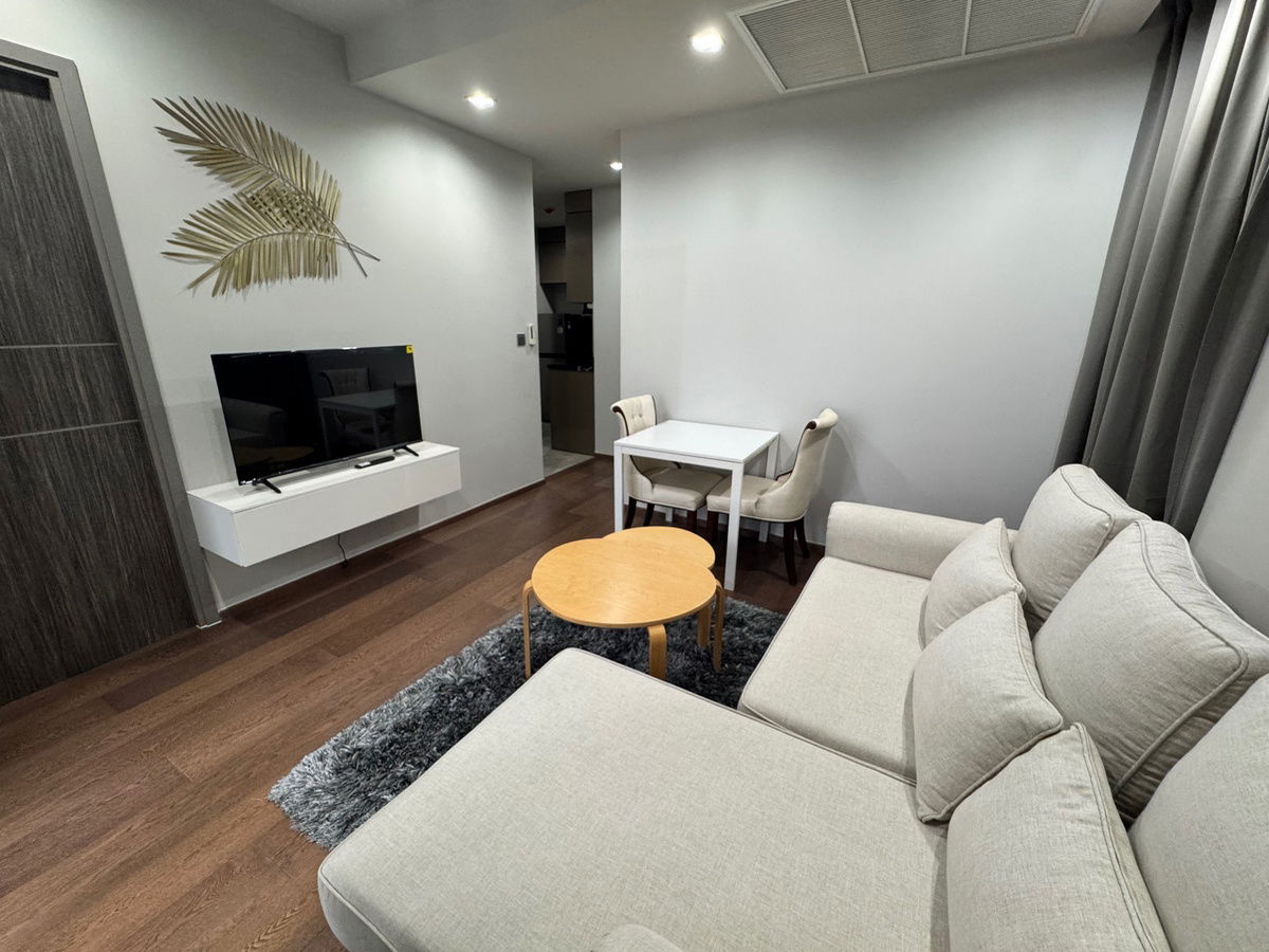 รูป FOR RENT 2 bedroom Ideo Q Victory 35,000 baht call 0869017364 - รูปที่ 2/6