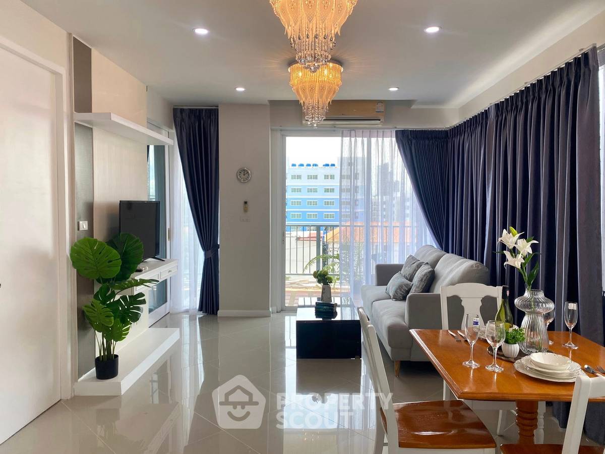 picture 2-BR Condo at Diamond Suites Resort close to Pattaya South (ID 2165121) - 2/11