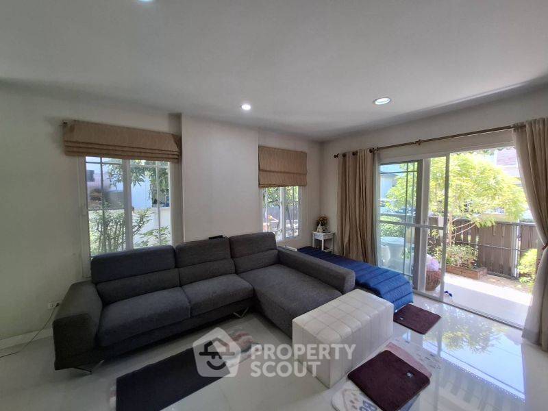 picture 3-BR House at Manthana Rama 9 – Srinakarin in Hua Mak (ID 2150267) - 7/10