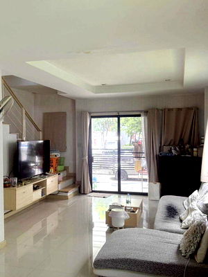 Home office for sale Samut Prakarn : 🏡 Townhome for Sale – The Inspire Thepharak–Ring Road 3 Bedrooms | 4 Bathrooms | 3 Storeys | Usable Area 183 sq.m. 💰 Only 3.5 MB