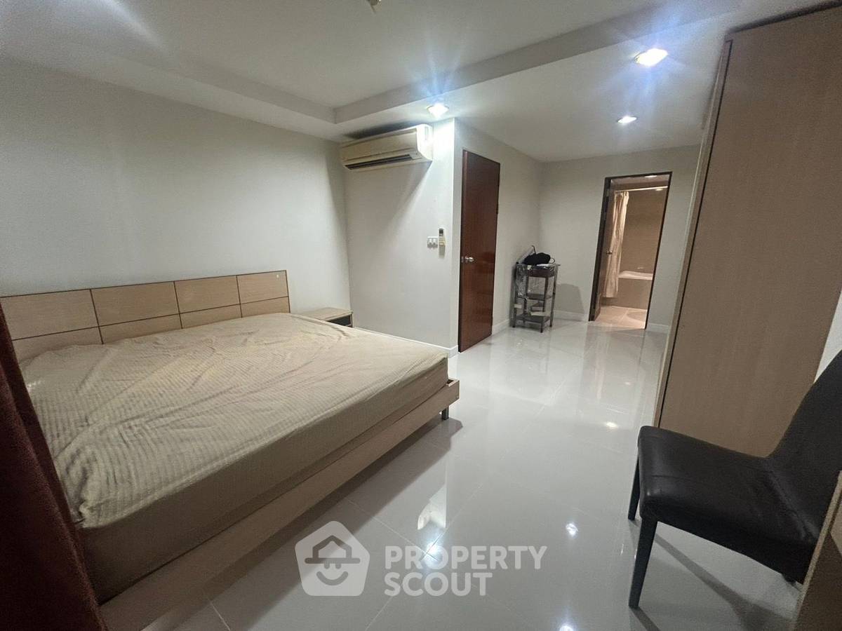 รูป คอนโด 3-ห้องนอน ที่ เดอะ คริส รัชดา 17 ใกล้ MRT สุทธิสาร (ID 2043802) - รูปที่ 5/11