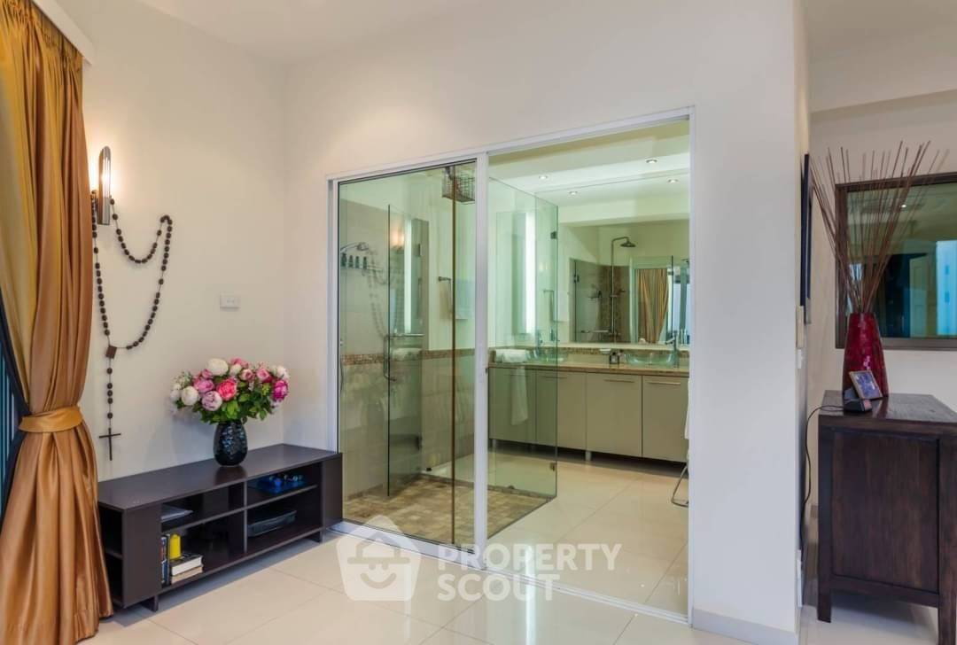 picture 3-BR Duplex at Jomtien Plaza Condotel close to Jomtien Beach (ID 1536895) - 14/17