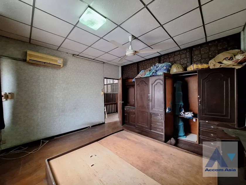 picture 🔼🔽 AccomA 📩  3 BR House in Khlong Ton Nuea (AA38658) - 6/9