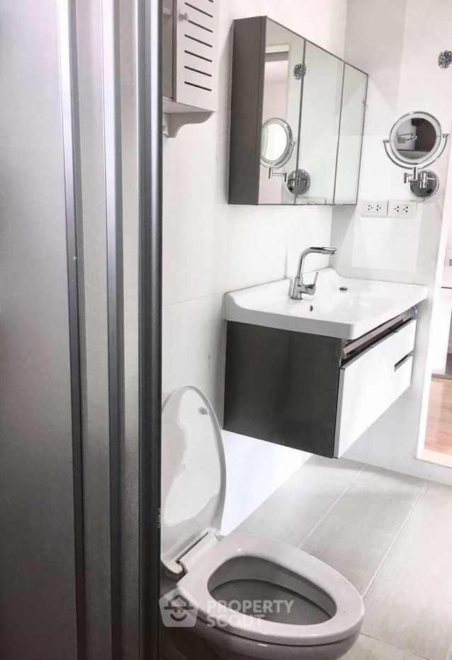 picture 1-BR Condo at U Delight @ Huai Kwang Station near MRT Huai Khwang (ID 384166) - 13/15