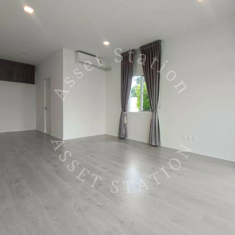 picture 🔥 Mantana Bangna-Wongwaen – Luxury detached house near Burapha Withi Expressway 🔥 - 1/12