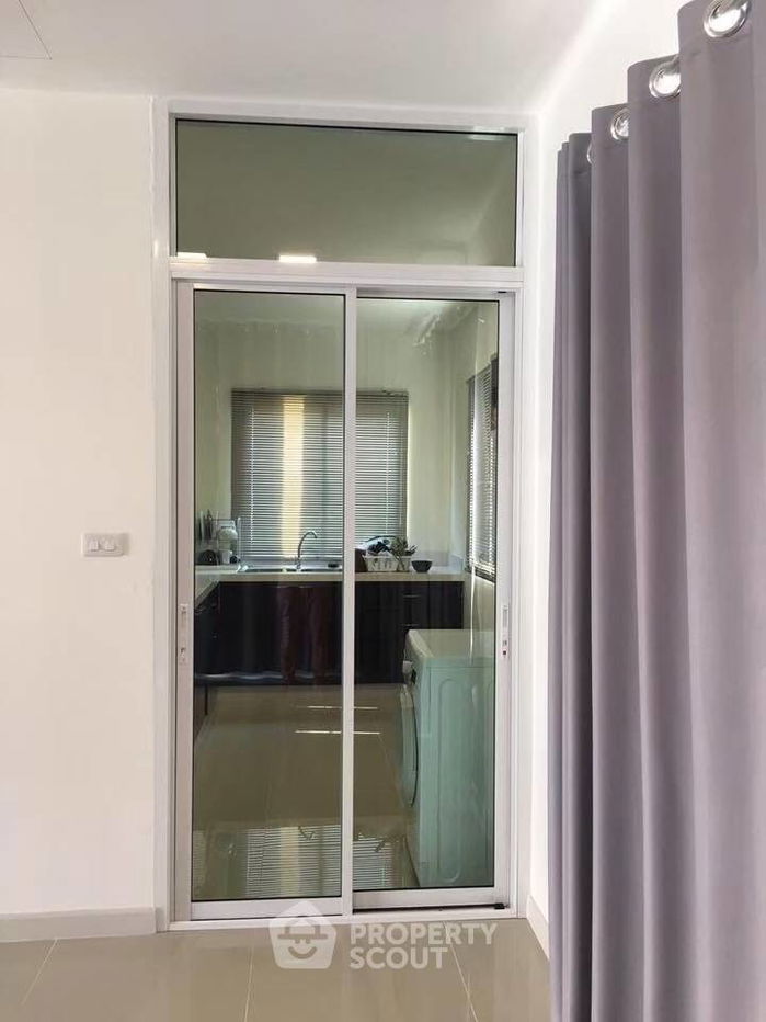 picture 3-BR House at Pruksa Ville 73 Patthanakan in Suan Luang (ID 1026958) - 5/12