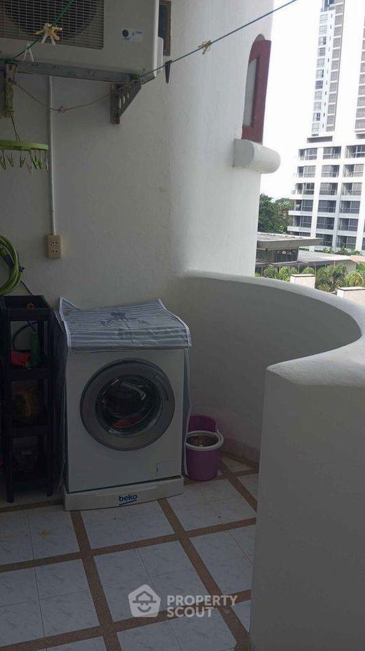picture 2-BR Condo at Casa Espana Condominiums close to Phratamnak (ID 1572877) - 14/15