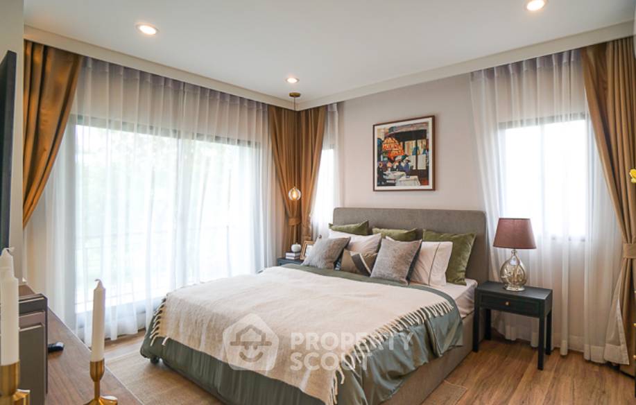 picture 4-BR House at The Plant Chalongkrung 2 in Lam Phak Chi (ID 2149849) - 4/5