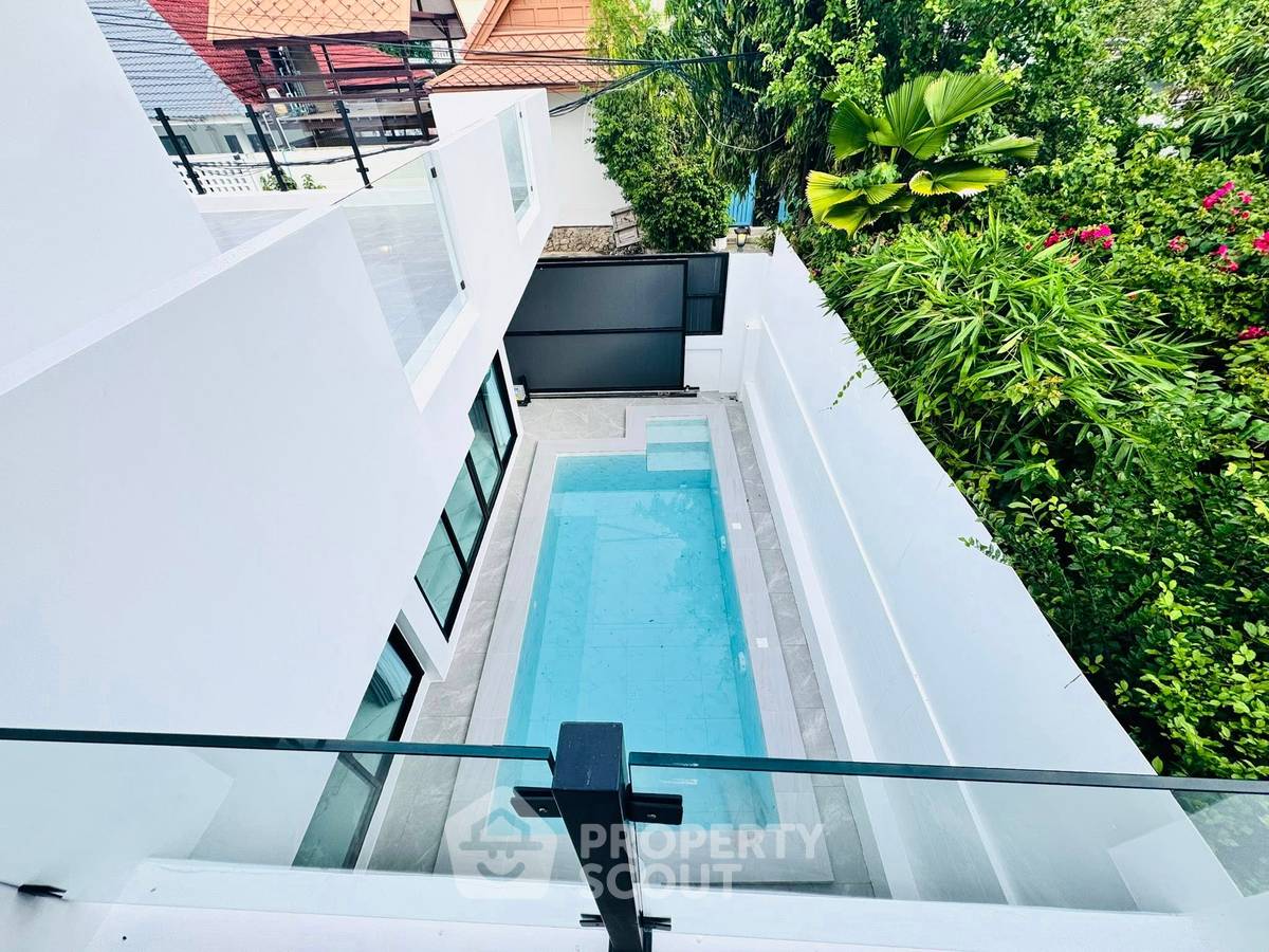 รูป วิลล่า 5-ห้องนอน ใกล้ เมืองพัทยา (ID 2118499) - รูปที่ 14/24