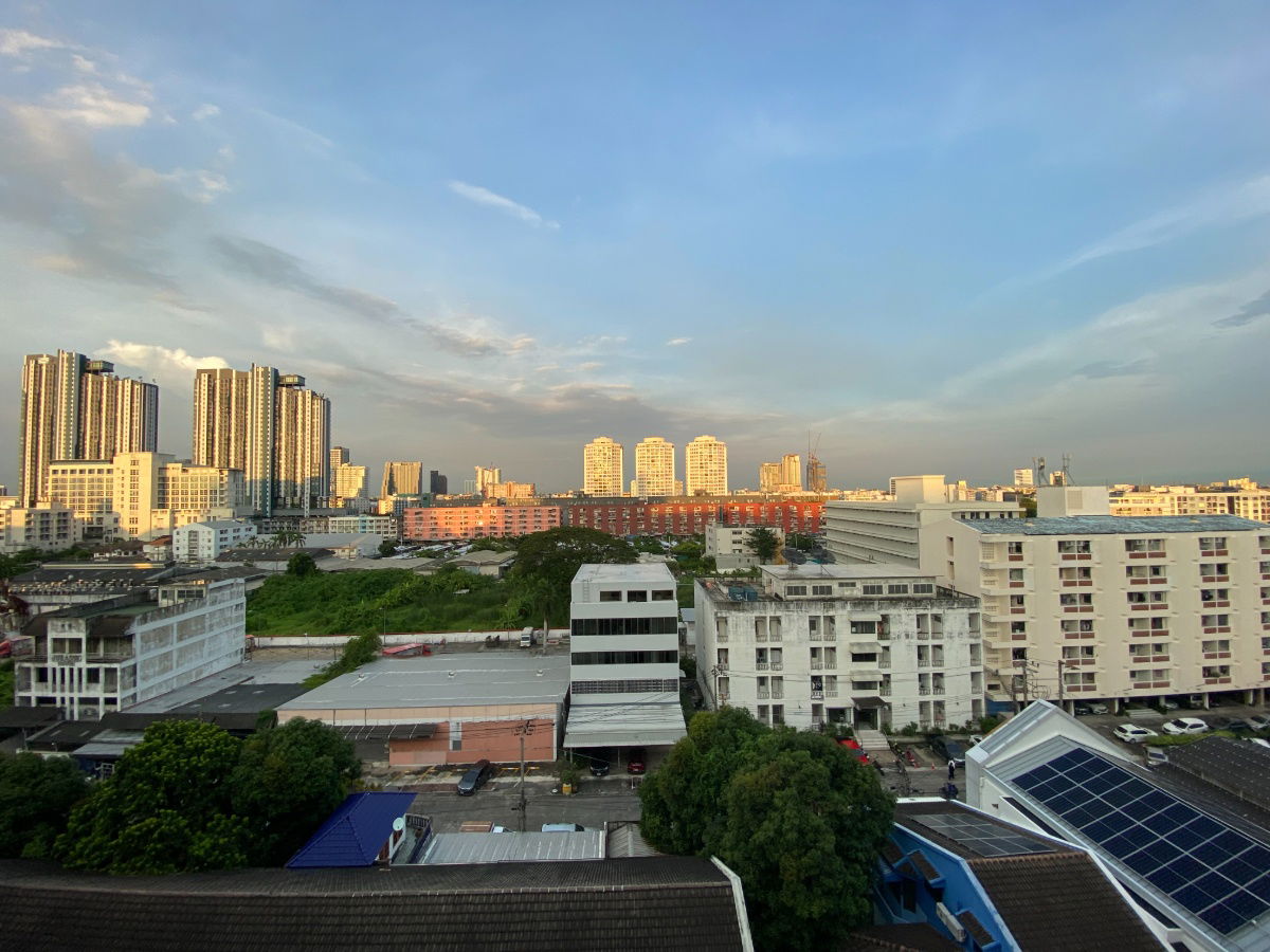 picture 📌For Sale !! 🔥 Big room, cheap for sale Can raise animals With private parking 💥 Ban Sukhothai Condo, Soi Ram 30/1 ✅ Near 2 BTS !! - 24/26