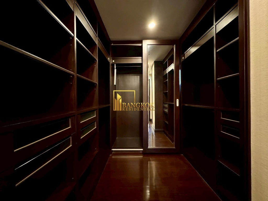 รูป Baan Sukhumvit 18 - Stunning 4 Bed House With Private Pool - BR28270SH - รูปที่ 28/53
