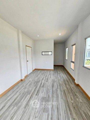 รูป บ้าน 3-ห้องนอน ที่ บ้านพร้อมพัฒน์ กรีนโนวา รามอินทรา ใน สามวาตะวันตก (ID 2150423) - รูปที่ 5/8