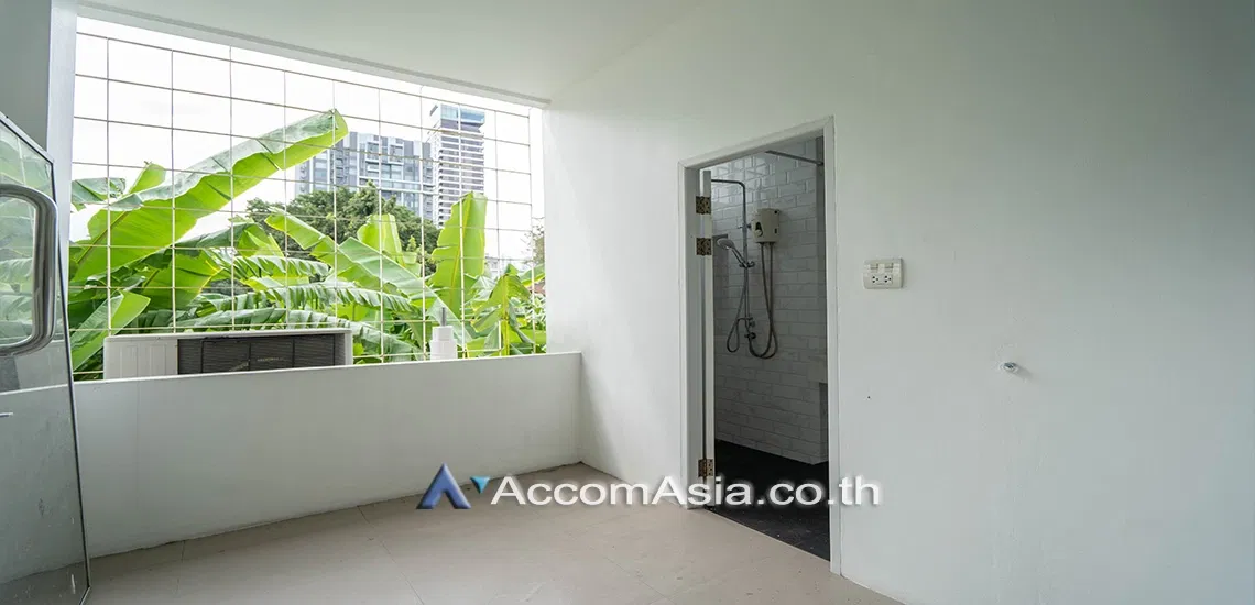 picture 🔼🔽 AccomA 📩 Home Office 3 BR Townhouse in Khlong Ton Nuea (AA30465) - 14/17