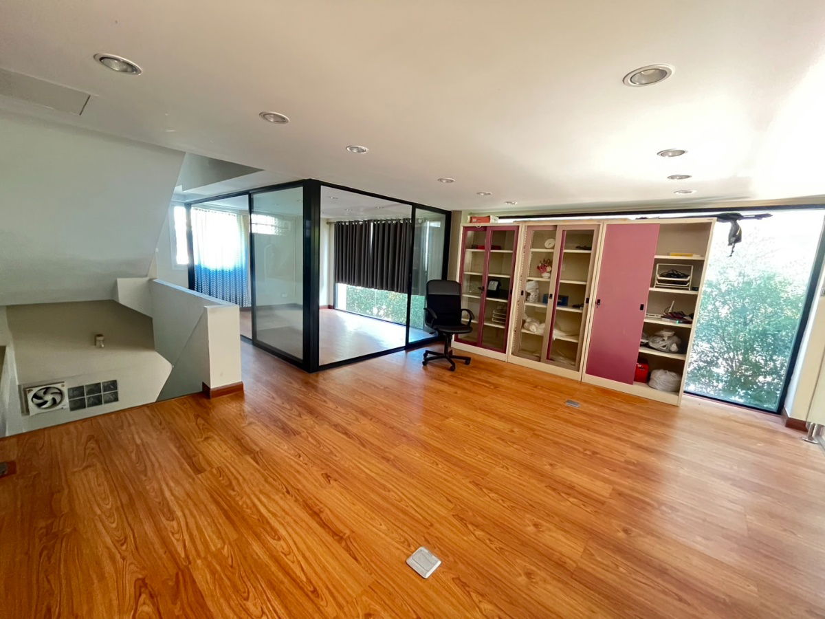 picture Townhouse for sale, 3 floors, Soi King Kaew 14/1 - 9/11