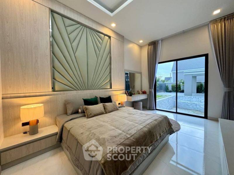 picture 4-BR Villa close to Pattaya (ID 1494712) - 12/19