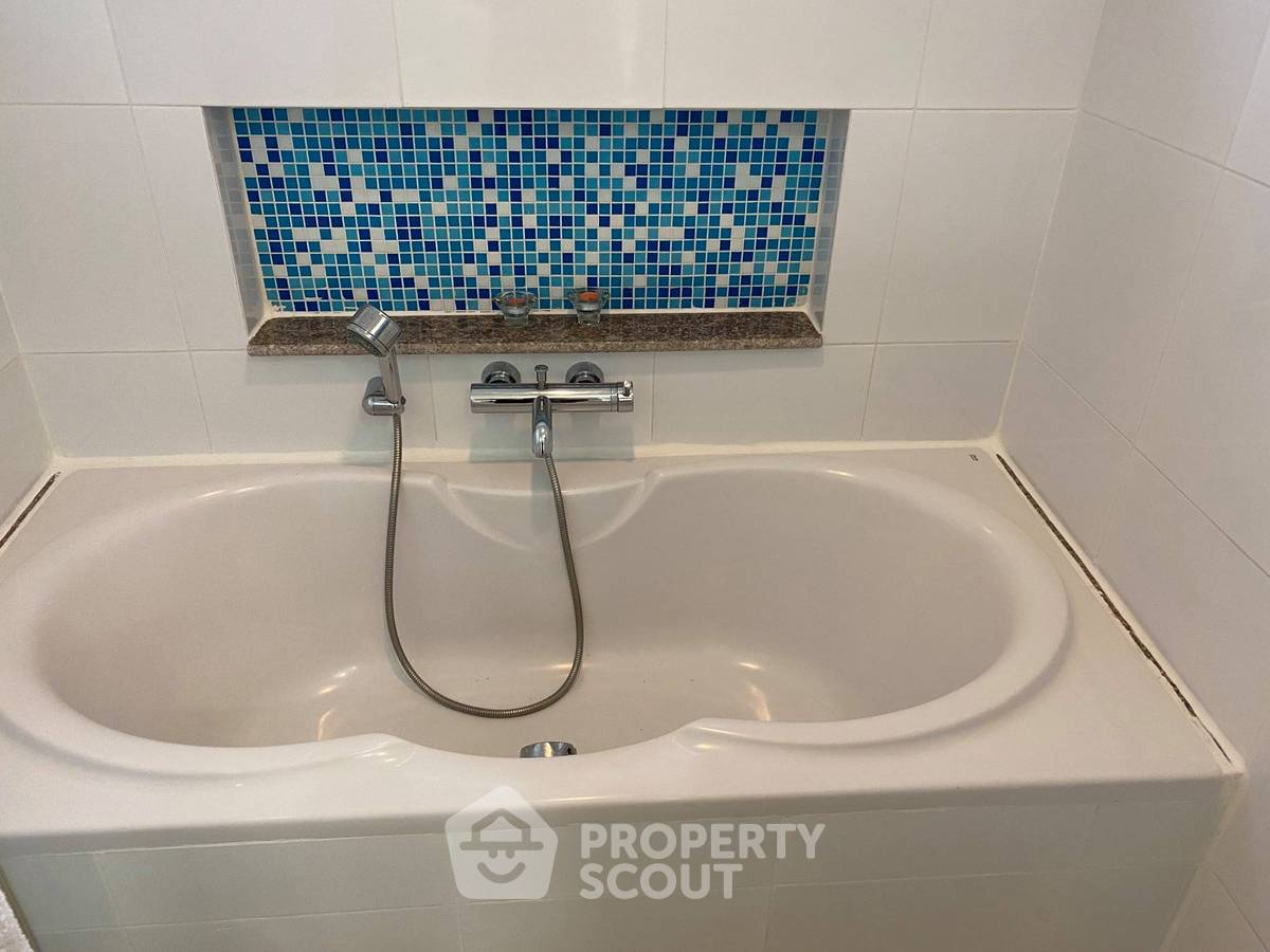 picture 3-BR Condo at The Residence Sukhumvit 52 Condominium near BTS On Nut (ID 592031) - 9/14