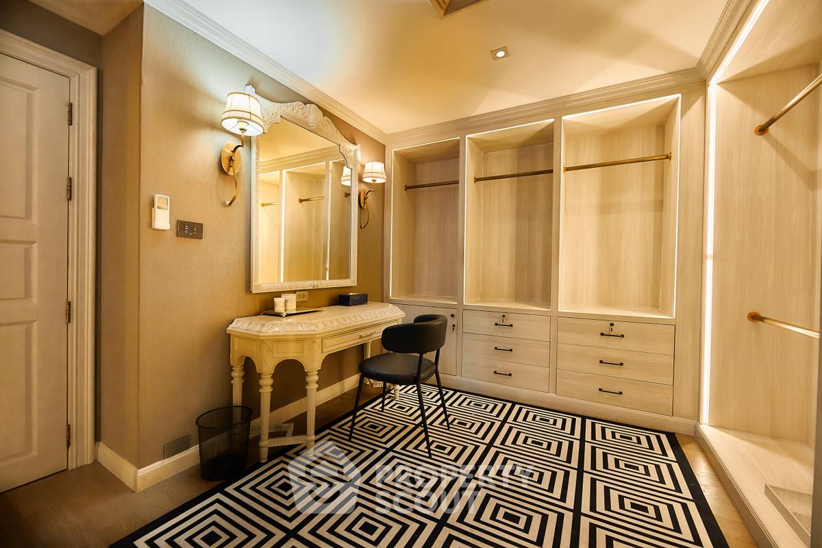 picture 3-BR Condo at Mahogany Tower Condominium near MRT Queen Sirikit National Convention Centre (ID 997362) - 7/30