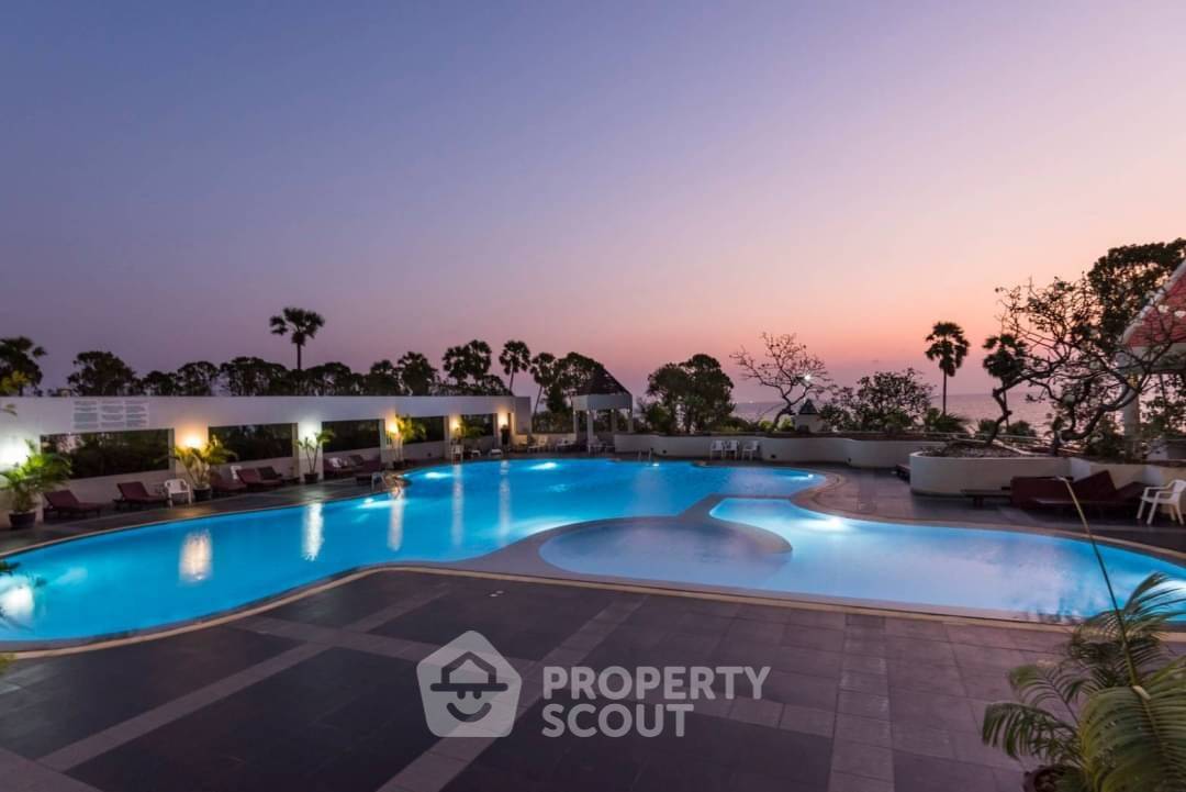 picture 3-BR Duplex at Jomtien Plaza Condotel close to Jomtien Beach (ID 1536895) - 17/17