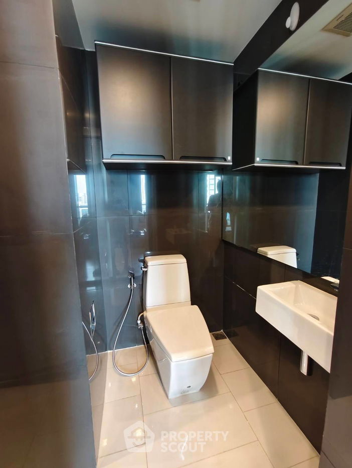 picture 1-BR Condo at Rhythm Sathorn near BTS Saphan Taksin (ID 2264686) - 6/14