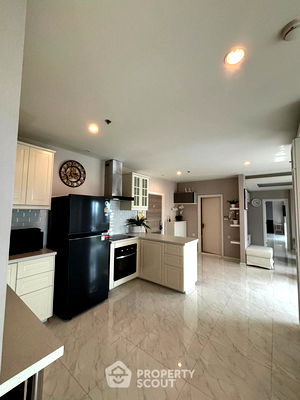 Condos for sale รพ.เซนต์หลุยส์ : 3-BR Condo at The Key Sathorn - Charoenraj in Bang Khlo (ID 2134808)