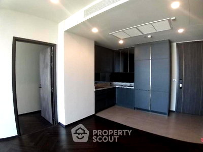 Condos for sale Vichaiyut Hospital  : 2-BR Condo at The Monument Sanampao near BTS Ari (ID 1368199)