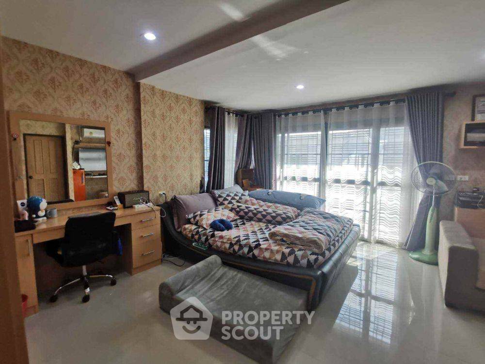 รูป คอนโด 3-ห้องนอน ที่ วินด์แฮม จอมเทียน พัทยา ใกล้ เมืองพัทยา (ID 2150574) - รูปที่ 7/10
