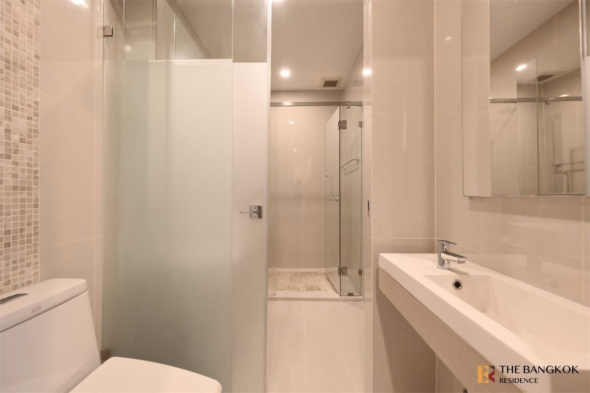 picture 🔥 Q Asoke - Rent 24,500 bath / month, 1B1B size 38 sqm, available ( Line ID: real_realestate or phone: 0842824246)  - 4/10
